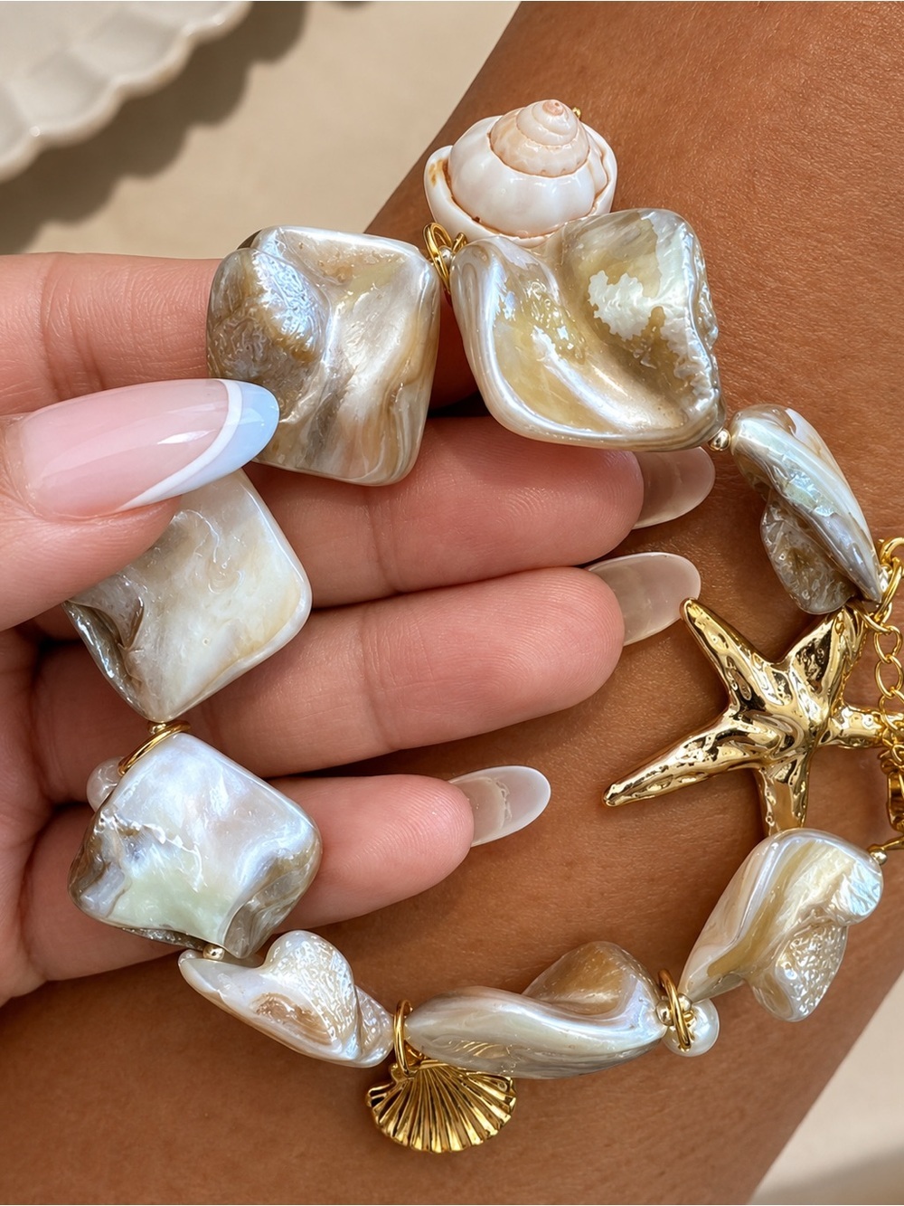 Coastal Starfish Charm Bracelet | Pearl Shell Beach Bracelet Gold Ocean Jewelry - Picture 2 of 3